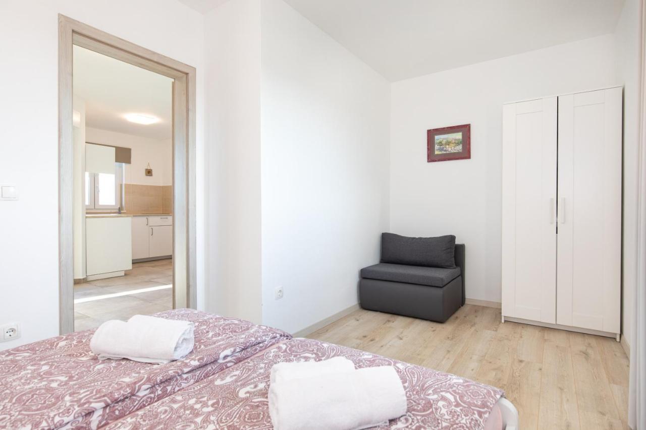 Apartments Brig Perfect Countryside Holiday! Krk Town Εξωτερικό φωτογραφία